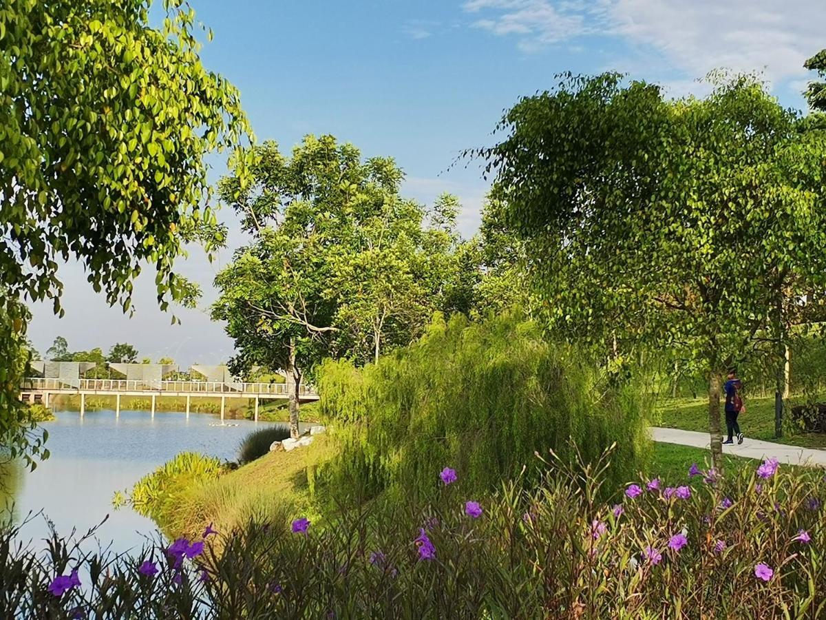Rumah Sarah เซเมนยีห์ ภายนอก รูปภาพ